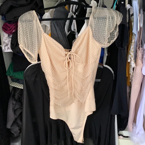 NWT tan bodysuit - Picture 1 of 1